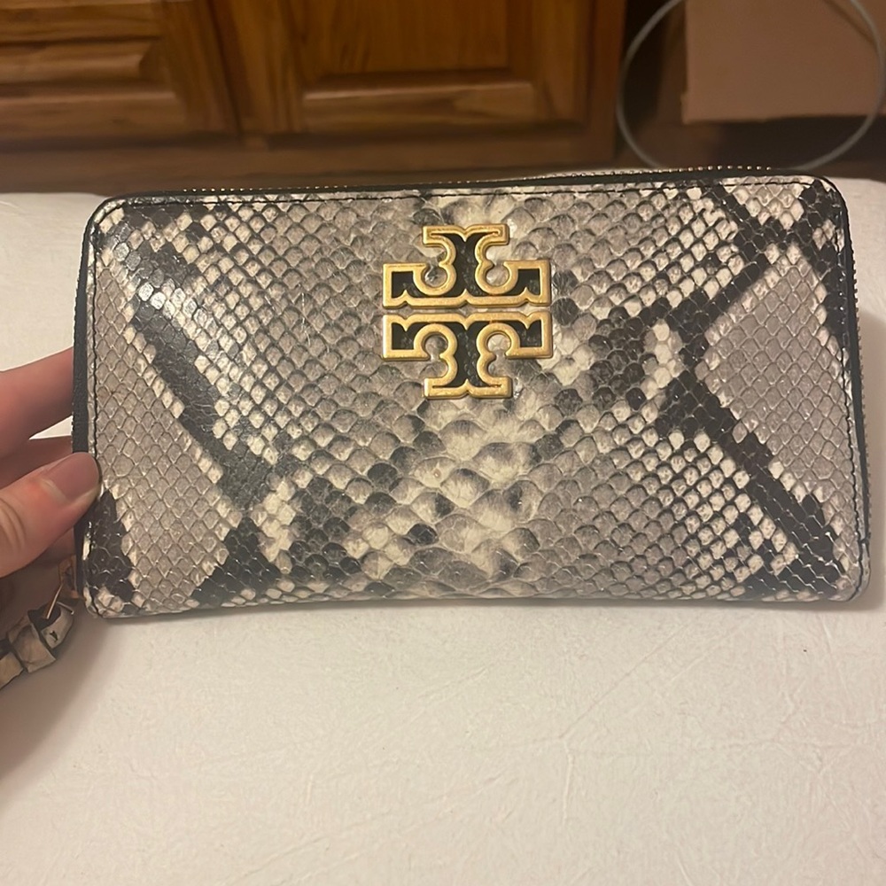 Tory Burch Wallet